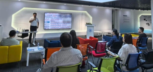 孙永伟博士谈技术成果转化中的需求挖掘及需求导向研发的方法论 - 2024年技术转移从业者能力提升线下培训在苏州圆满完成 孙永伟博士谈技术成果转化中的需求挖掘及需求导向研发的方法论 - 2024年技术转移从业者能力提升线下培训在苏州圆满完成