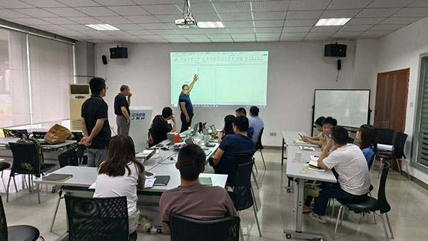 江铃控股TRIZ项目实战第二天：从迷茫到突破，采购物流团队锁定创新方向